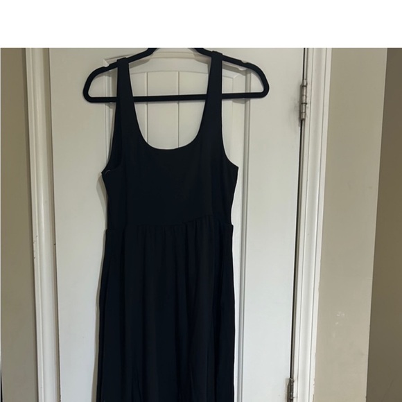Black Sleeveless Scoop Neck Mini Sundress - Picture 5 of 9